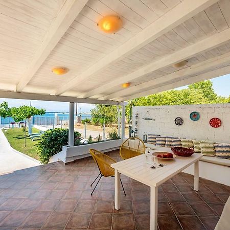 Kiko, The Coastline House Villa Káto Ahaía Kültér fotó