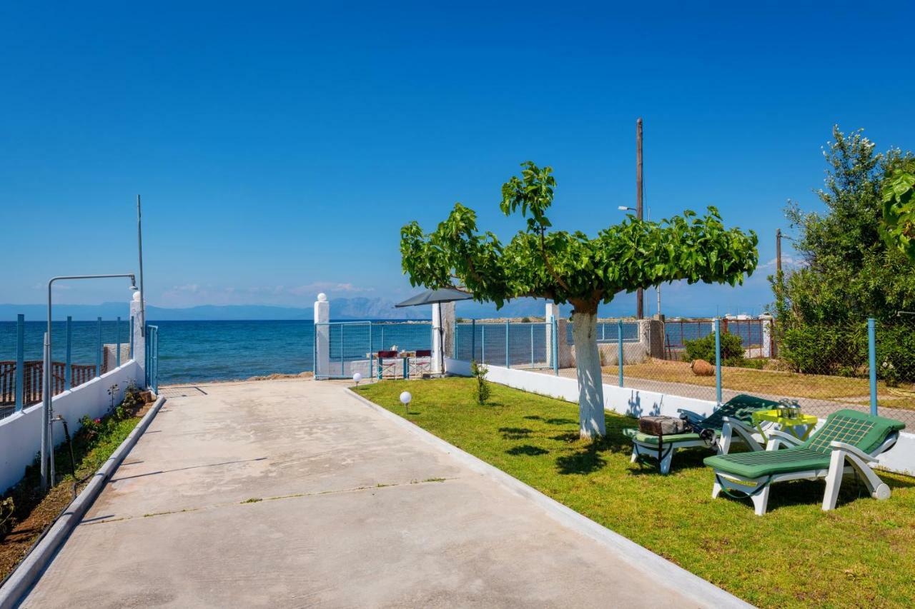 Kiko, The Coastline House Villa Káto Ahaía Kültér fotó