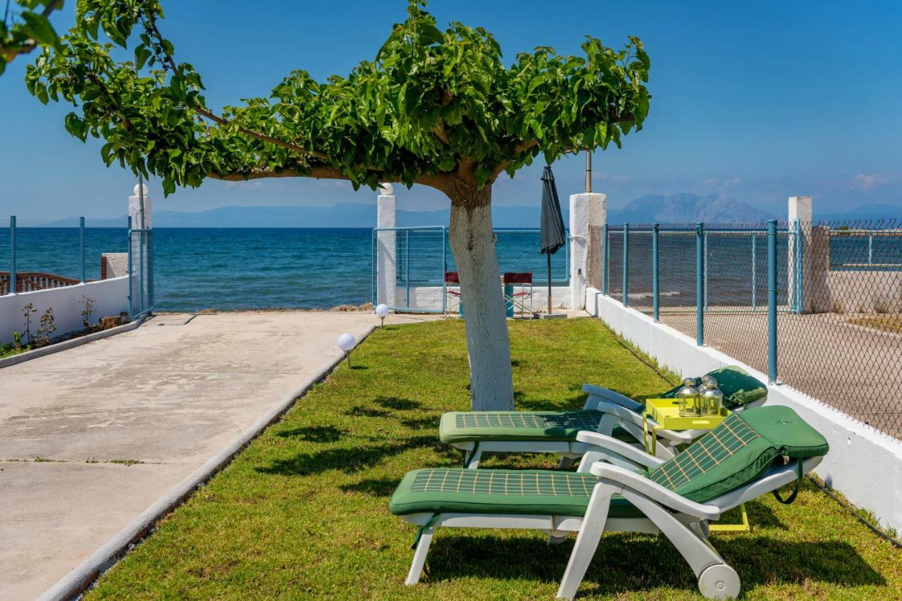 Kiko, The Coastline House Villa Káto Ahaía Kültér fotó